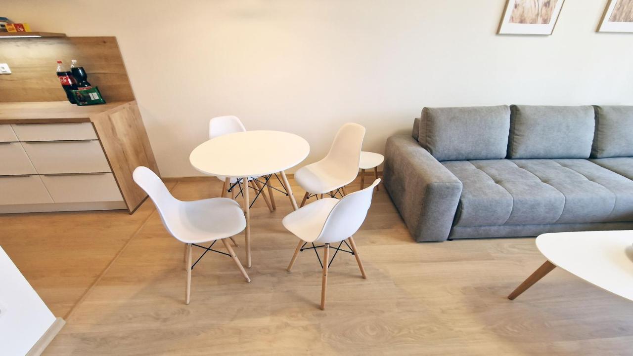 Luxo 2 Room Apartments By Bratislavatrip Екстер'єр фото