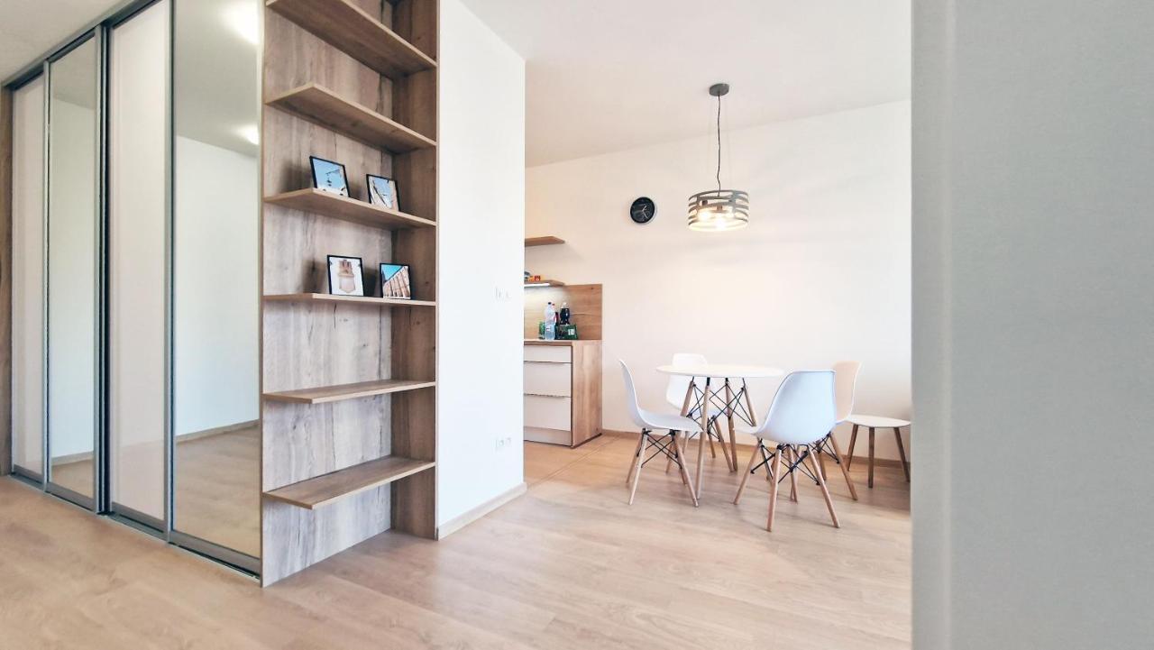 Luxo 2 Room Apartments By Bratislavatrip Екстер'єр фото